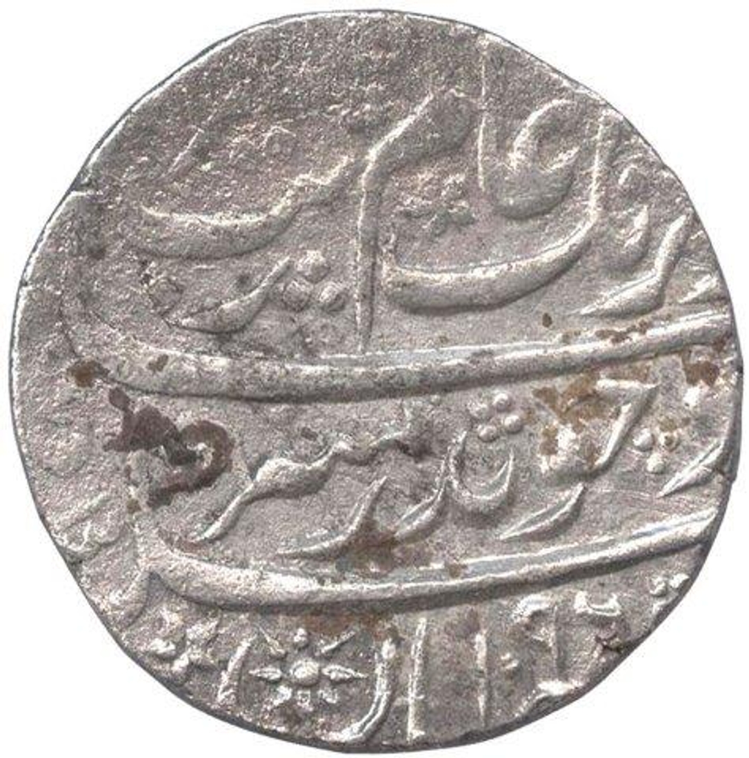Silver One Rupee Coin of Aurangzeb Alamgir of Kanbayat Mint.